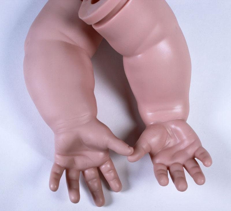 Juan オリジナル 28 インチ 新品リボーンドールキット (頭、脚、腕