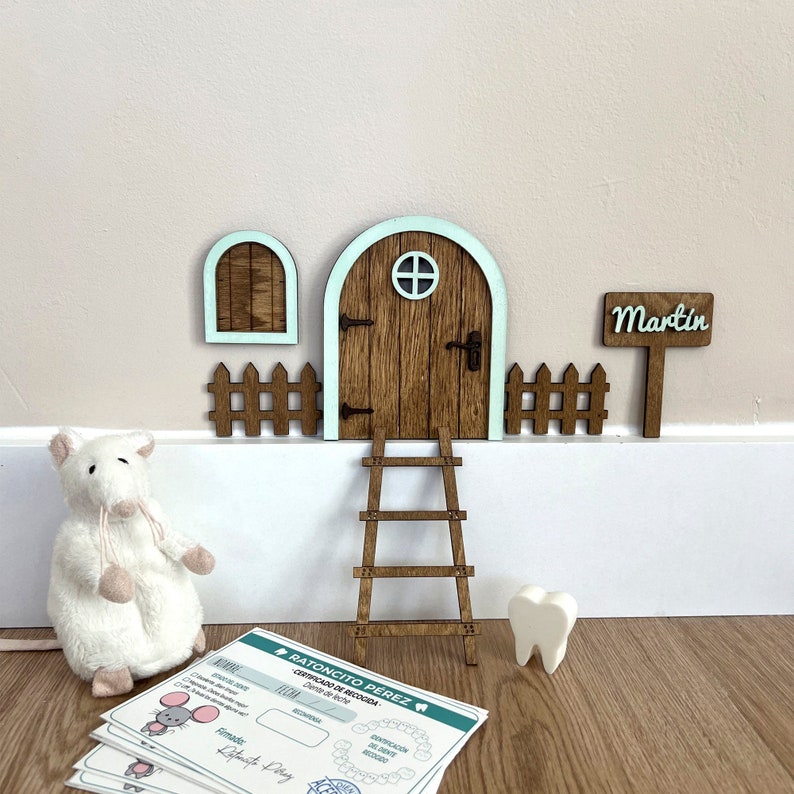 Puerta de Ratoncito Pérez de madera personalizada a color - Etsy España