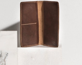 Funda para pasaporte de cuero con monograma, billetera de viaje de cuero personalizada