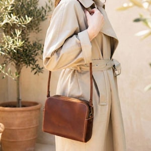 Leather Crossbody Bag for Women, Personalized Small Leather Purse with Two Zippers, Full Grain Leather Shoulder Bag, Travel Handbag Gift