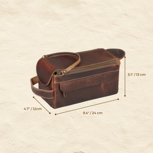 Sizing diagram for the large leather travel organizer showing length, width, and height in inches.