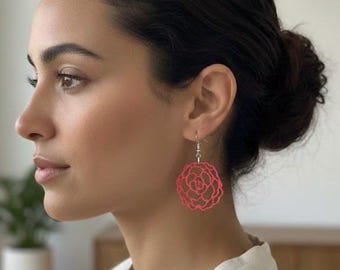 Pendientes ligeros con diseño floral / Pendientes grandes con flores llamativas / Joyas femeninas y audaces / Pendientes colgantes de flores modernas