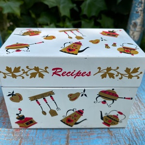 Barnyard Designs Old Country Brand Metal Recipe Box with Cards and