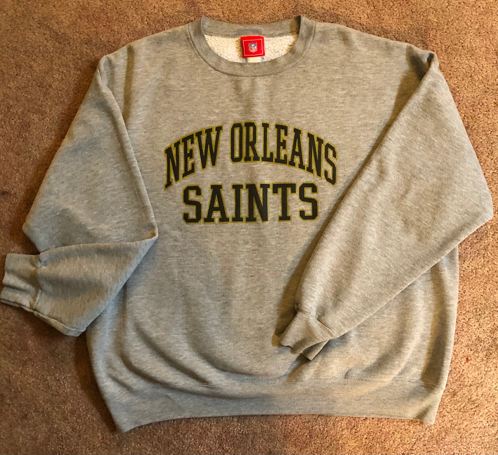 vintage saints crewneck