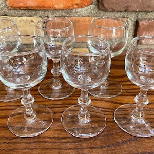 Cocktail Cordials Party 8 Wine Glasses Minimalistic Decorative Stem; Art Deco Geometric Flair; After Dinner Drinks & Liqueur; Snifter glass