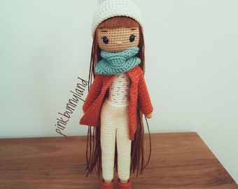 Tina. Modèle de poupée Amigurumi. Poupée au crochet. PDF en anglais.