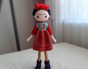 Amigurumi Iconic Artist Doll, Poseable Crochet Folk Art Toy, Handmade Mexican Flower Crown Figure, Feminist Gift