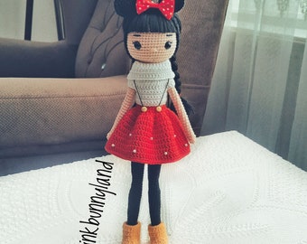 Minnie. Modèle de poupée Amigurumi. Poupée au crochet. PDF en anglais.