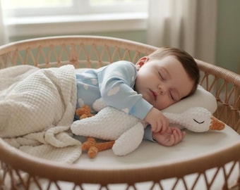 Amigurumi Goose Snuggler – Handmade Crochet Baby Lovey – Soft Goose Comfort Toy – Nursery Gift