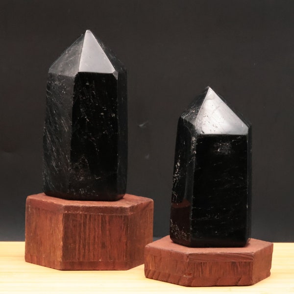 Tourmaline noire fibreuse du Brésil | Prisme-pointe en pierre naturelle toute polie | Minéraux | Grand obélisque | Lithothérapie & Reiki