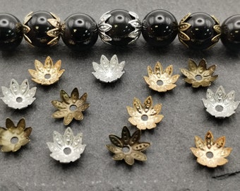 Lot de 95 Coupelles fleur de lotus en métal de 8mm, couleur: or, bronze, noir, argent