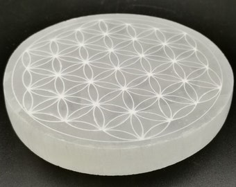 Fleur de vie en Sélénite ronde de 10 centimètres /Plaque en Sélénite pour recharger les pierres ,cristaux et bijoux