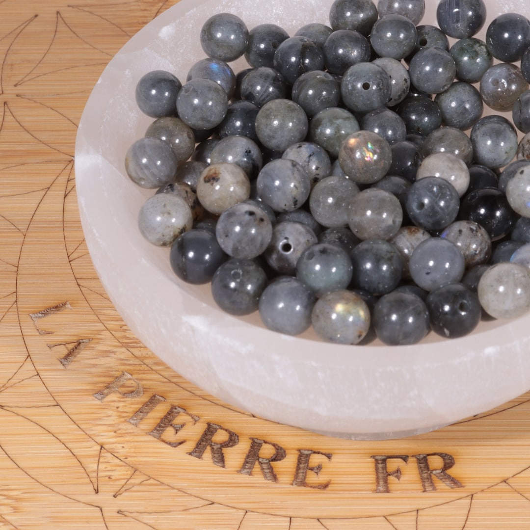 Labradorite naturelle de Madagascar avec paillettes bleues