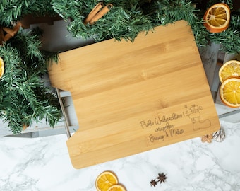 Personalized Christmas gift | Engraved cutting board | Christmas gift idea | Kitchen board with personalized text | Gift for family