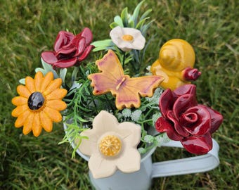 8本の陶器の花束、白、紫、ピンクの花束 - 手作りの陶器の花、ギフト