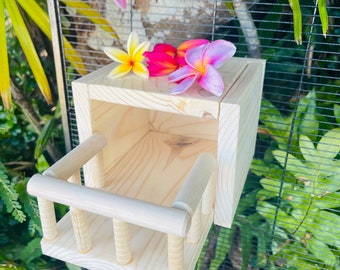 Kiln Dried Pine Chinchilla Bungalow: Small Pet Hideaway with Railing