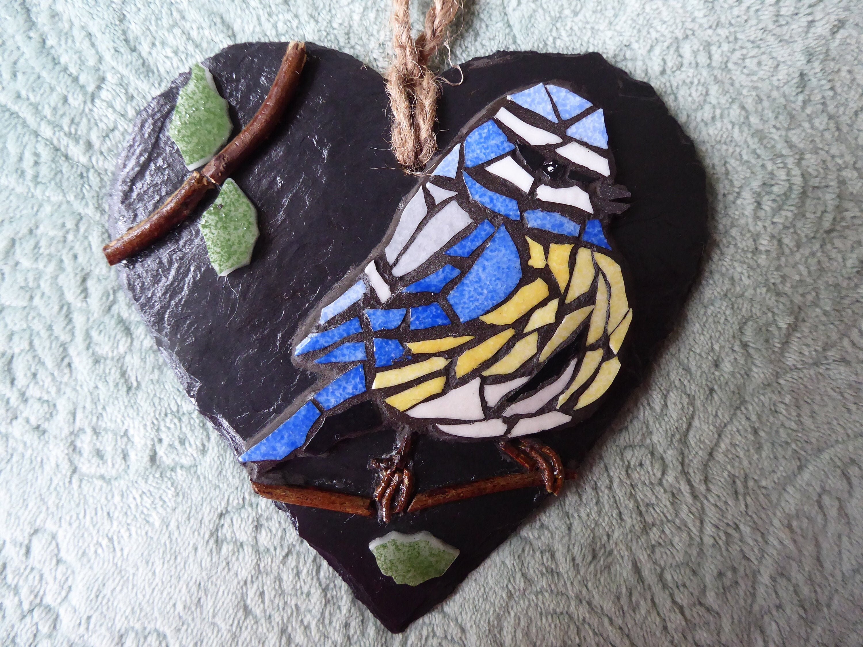 Oiseau en Mosaïque. Mésange sur Ardoise Naturelle. Décoration Murale.