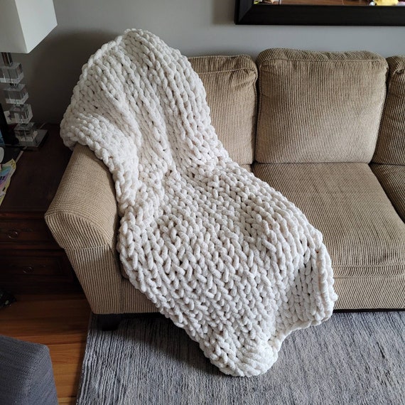 White chenille blanket hotsell