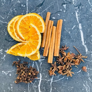 Witch&#39;s Brew Simmer Potpourri: Natural Home Scent for Luck & Blessings