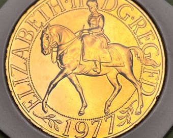 1977年エリザベス2世シルバージュビリークラウン：未流通の英国コイン