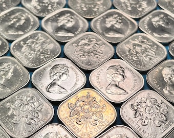 Summer of ‘69 Bahamas RARE 15-Cent Rhombus Coin: Queen Elizabeth Hibiscus Flower—ULTRA Low Mintage (2m)/FREE Shipping/Limited Availability!