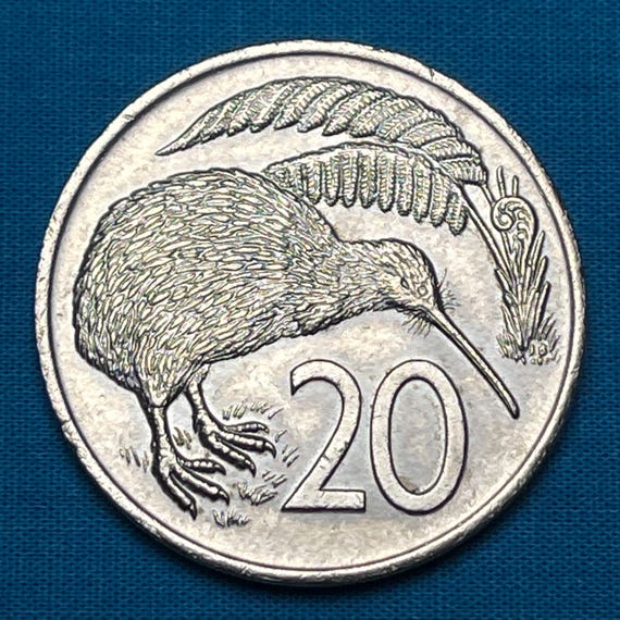 ニュージーランドの珍しい大型飛べない鳥 KIWI コイン 7 枚 - 1 枚在庫