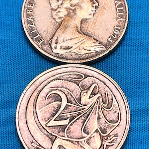 ONE Australian Frill-Necked LIZARD Coin with Queen Elizabeth—Various Years/FREE Shipping!