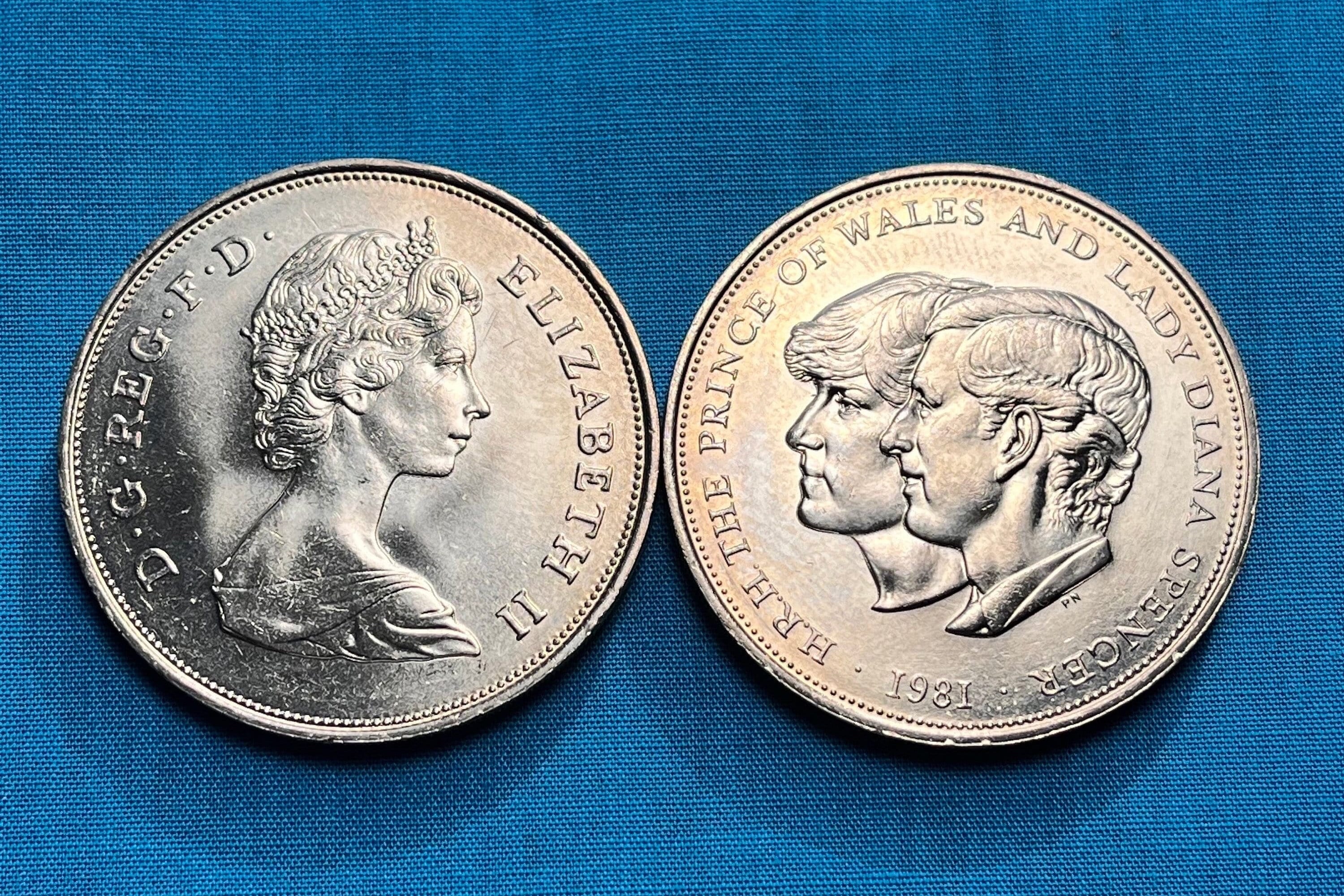 1981 Charles Diana - Etsy