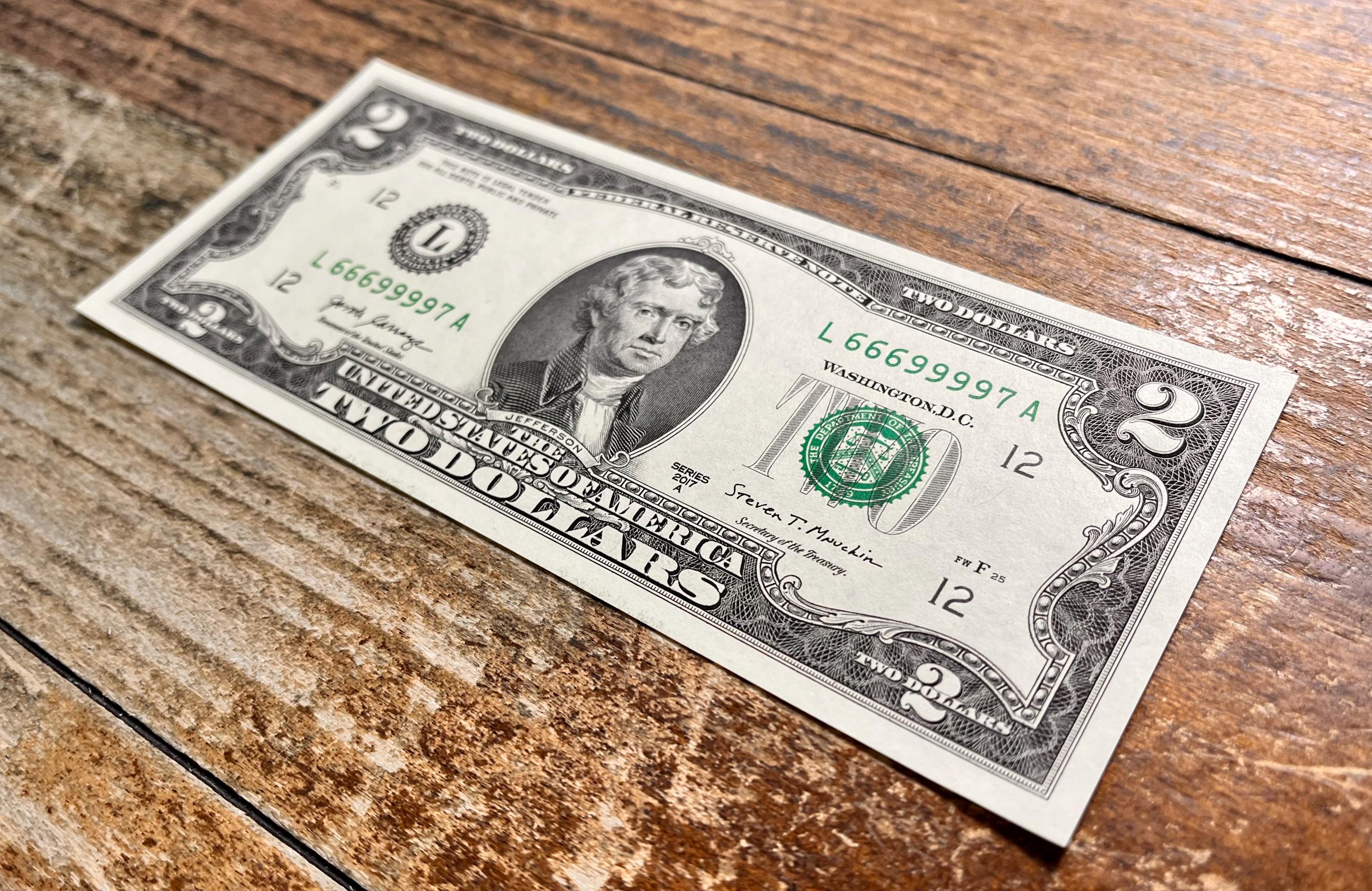 69 スペシャル! 超希少シリアル番号付き 2 ドル紙幣 (666 999