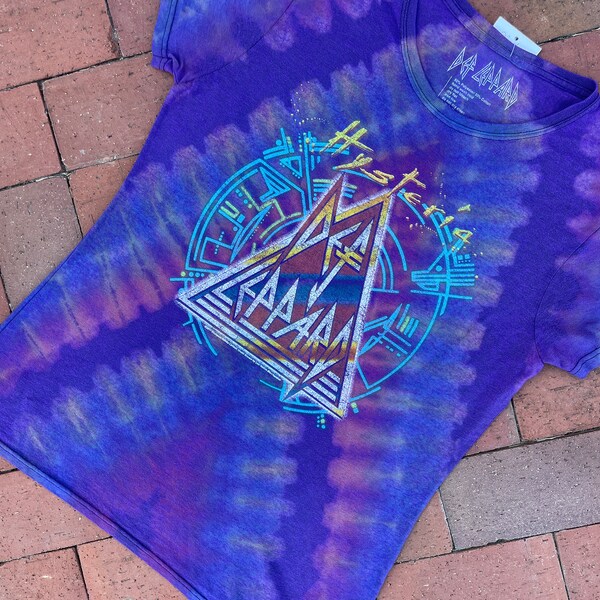 Medium Women's Def Leppard High Voltage Reverse Tie Dye Short Sleeve T-Shirt | One-Of-a-Kind Upcycled Purple and Pink Pleated Graphic Tee