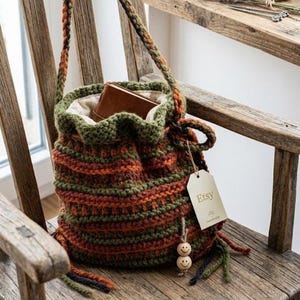 Handgemaakte gebreide boho-tas, omkeerbaar, olijfgroene aardetinten