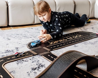 Straßenspur für Kinder | Personalisiertes Baby Geschenk | Montessori Spielzeug 1 Jahr alte |2 Jahre alt | Autospur aus Holz