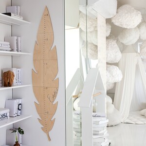 Gepersonaliseerde groeigrafiek Feather | Veren kinderkamer wanddecoratie |  Cadeau kraamcadeau | babykamer voor meisjes | Cadeau 1e verjaardag | Lengtetabel kinderen: