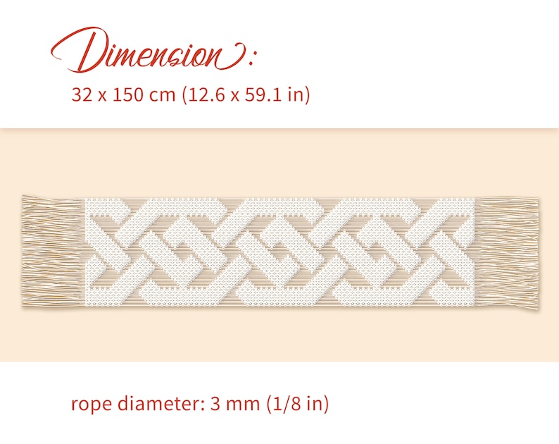 K&ouml;nnte beinhalten: Beige-wei&szlig;er Makramee-Tischl&auml;ufer mit geometrischem Muster und Fransen an den Enden. Ma&szlig;e: 32 x 150 cm, Seildurchmesser: 3 mm. Der Text "Dimension:" steht oben.