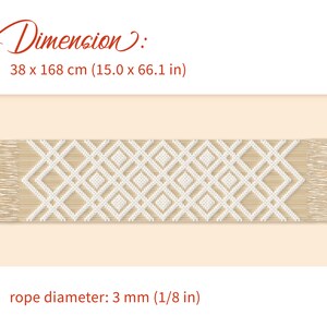 Puede incluir: Una alfombra de pasillo tejida en beige y blanco con un patr&oacute;n geom&eacute;trico de diamantes y bordes con flecos. Las dimensiones son 38 x 168 cm, con un di&aacute;metro de cuerda de 3 mm. El texto "Dimension:" est&aacute; en la parte superior.