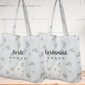 Personalized Floral Embroidered Tote Bag – Custom Gift for Her, Bridesmaid, or Beach Day