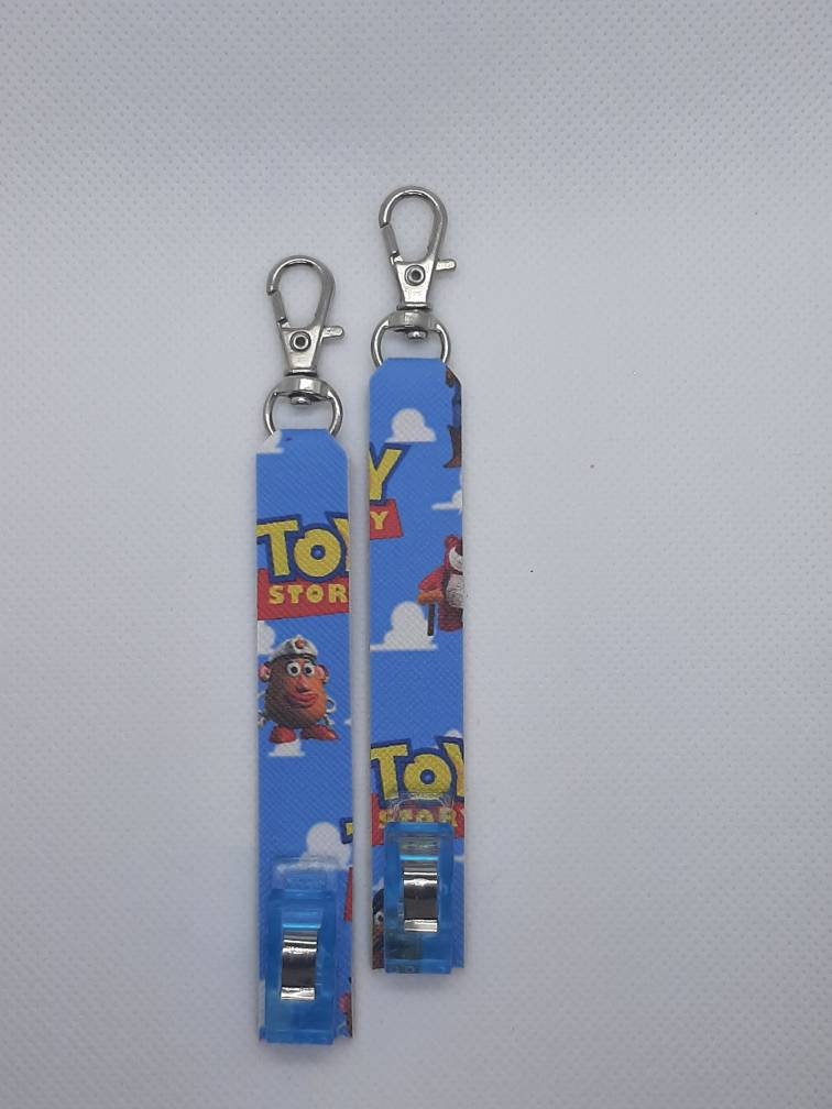 For long Nails Press On Nails Credit Card Puller Tassen & portemonnees Portemonnees & Geldclips Portemonnee met ketting Toy Story Inspired Mellen Grabber Keychain Credit Card Grabber 