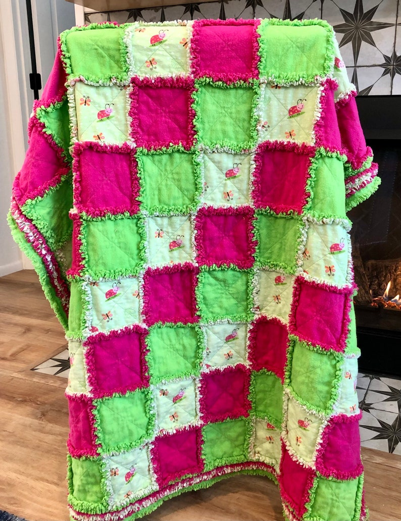 Rag Quilt, Little Ladybug Quilt. for Nursery, Baby Shower Gift, Toddler and Newborn Gift