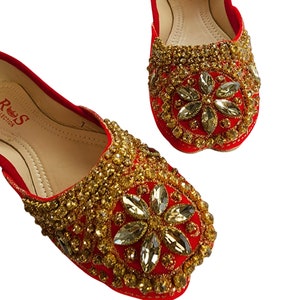 Women&#39;s Fancy Stone-Embroidered Red Gold Khussa Punjabi-Jutti Jooti US Sizes 7 & 9 Pakistani/Indian