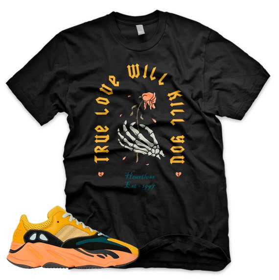 Sneaker Shirts Adidas Yeezy Boost 700 