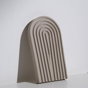 Bandeja de hormigón/Bandeja de cemento/Bandeja decorativa/Bandeja de arco iris/Bandeja de hormigón de arco/Decoración minimalista/Bandeja de baratijas/Decoración moderna para el hogar/Nuevo regalo para el hogar Earthy Taupe
