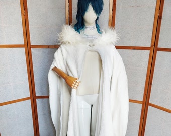 Fantasy Wedding white Faux fur coat with maxy hood