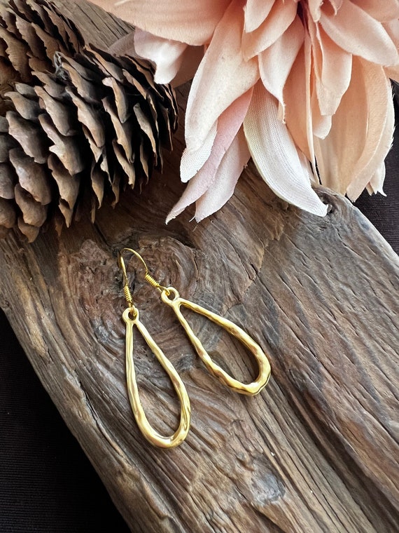 Elegant Gold Jewelry, Gold Boho Earrings, Elegant Earrings, Minimalist Earrings, Bridesmaid Gift, Christmas Gift, Gift for her, Gold Earring