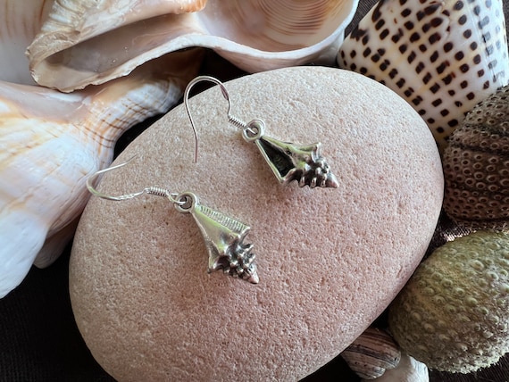 Shell Statement dangle hook earrings, sterling silver earrings hook, bohemian drop earrings, boho jewelry, boho chic earring