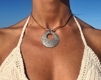 Hangerketting, chokerketting, handgemaakte sieraden, hippie sieraden, bohemian kettingen, leren kettingen, boho sieraden, handgemaakte sieraden
