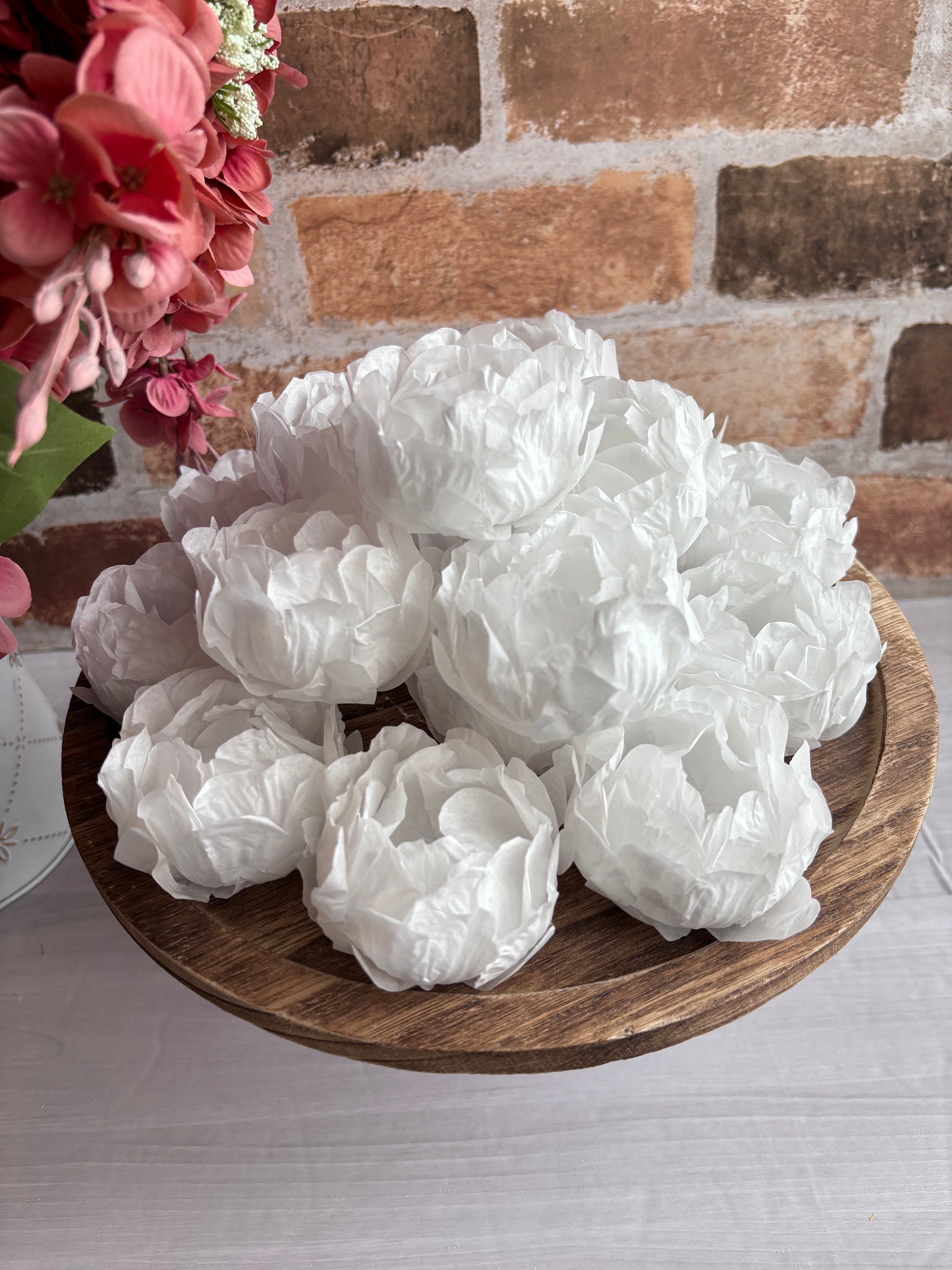 White Roses Color Wrapper Roses White Flower Wrapper for Holding Chocolate Truffle Wedding Favors ...