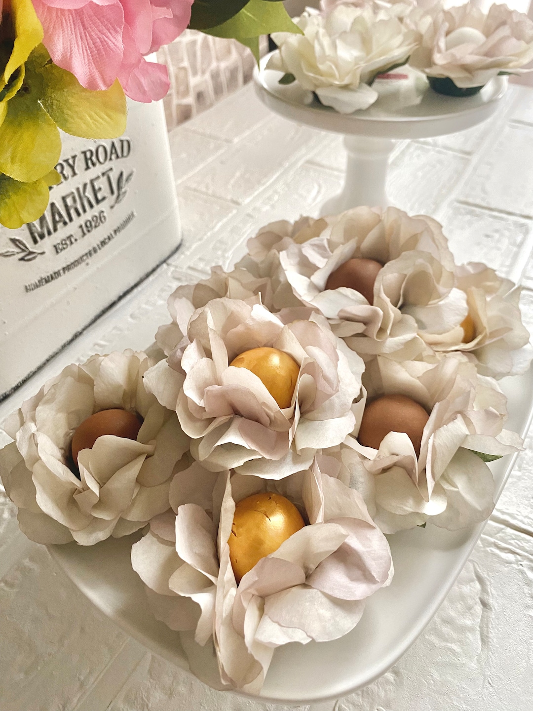 Bella Flower Truffle Wrapper Pale Peach (30 Pack) main image 1