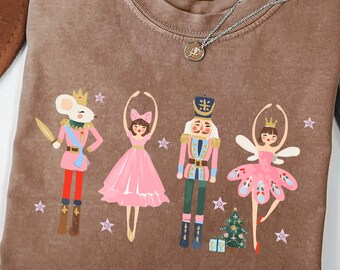 Maglietta da balletto "Schiaccianoci" Comfort Colors®, maglietta "Buon Natale", maglietta "Fata Confetto", felpa natalizia, regalo di balletto per lei