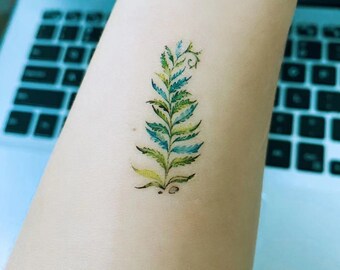 Fern Leaf Tattoo Designs / 30 Best Fern Tattoo Design Ideas What Is Your Favorite Saved Tattoo : Ferns are some of the oldest plants on earth, dating from prehistoric times, being present on the earth even before the dinosaurs.