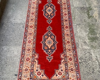 Handgemaakte loper van zijde en katoen, ingetogen dorpsdesign (84 x 226 cm)